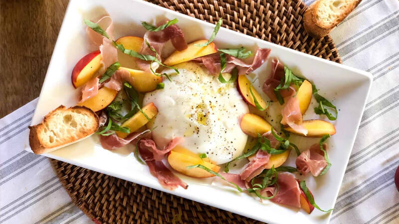 peach and burrata crostini