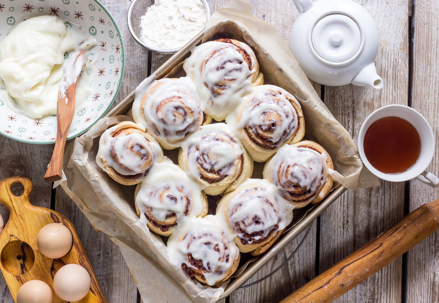 gingerbread cinnamon rolls
