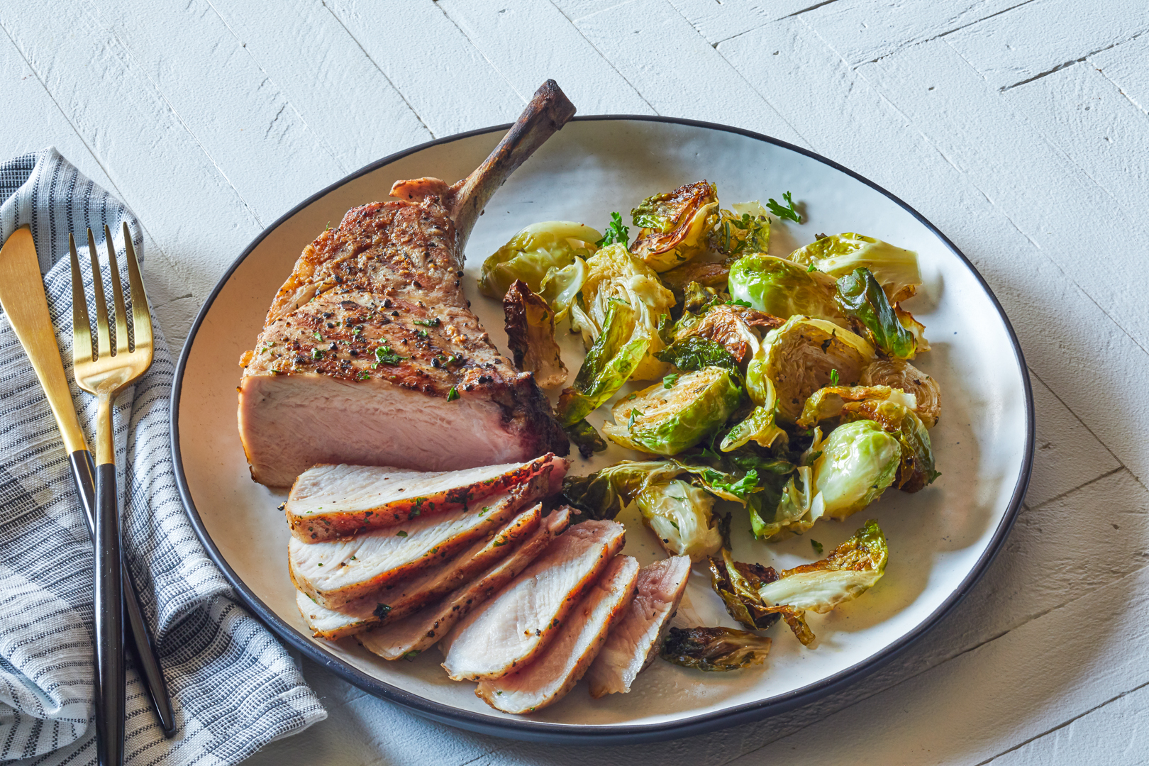 grilled tomahawk pork chops